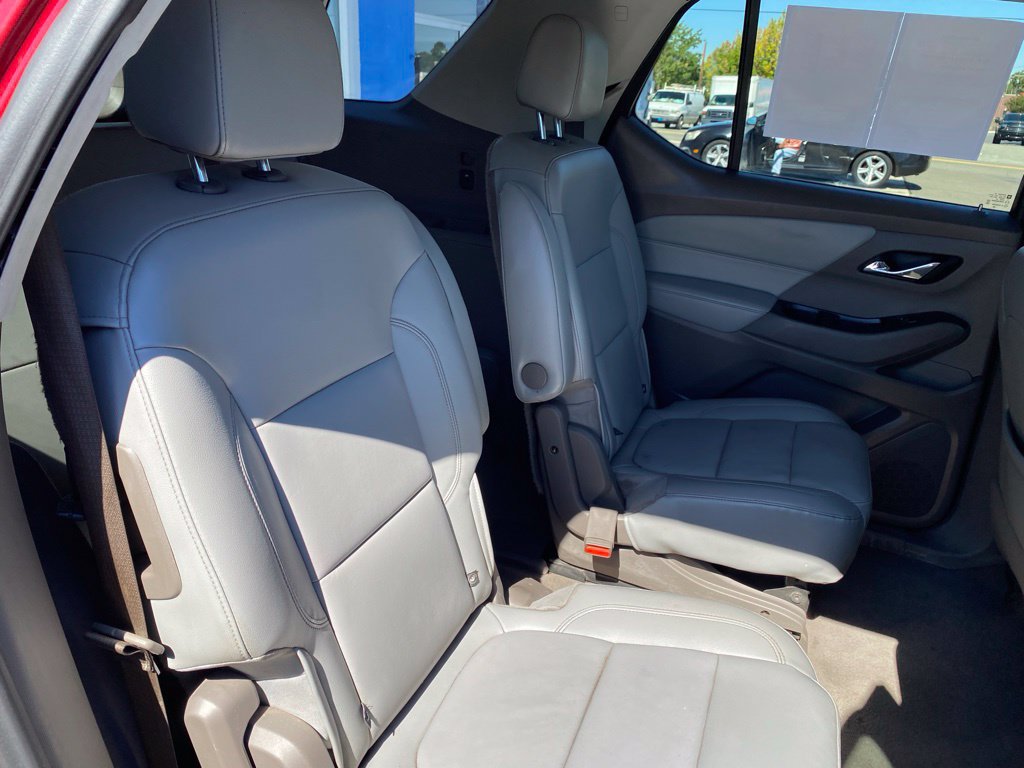 Used 2020 Chevrolet Traverse LT w/ LT Premium Package FWD image 22