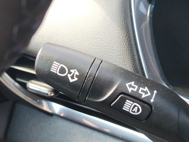 Used 2023 Chevrolet Traverse RS w/ LPO, Floor Liner Package image 39