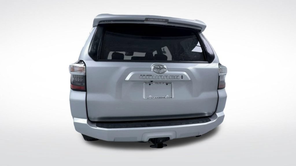Certified 2023 Toyota 4Runner SR5 Premium w/ Moonroof Package AWD/4WD image 25