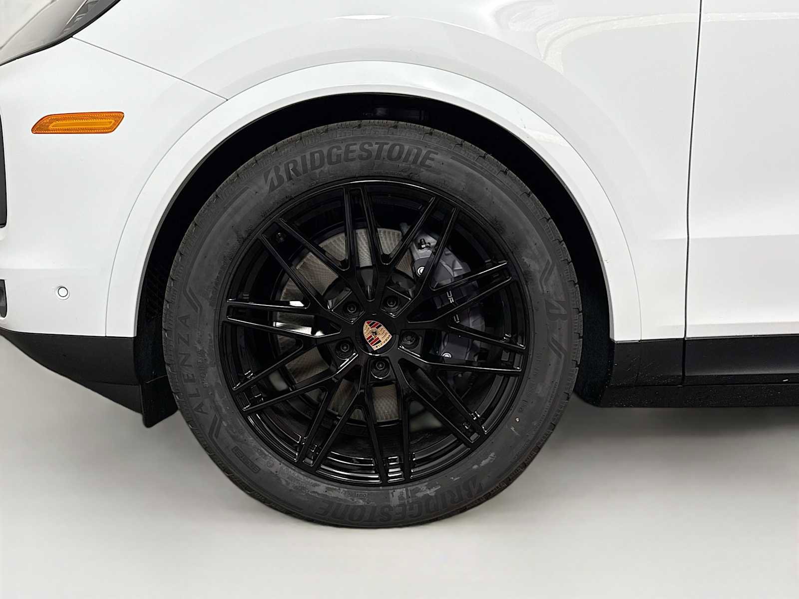New 2025 Porsche Cayenne Coupe AWD/4WD image 39