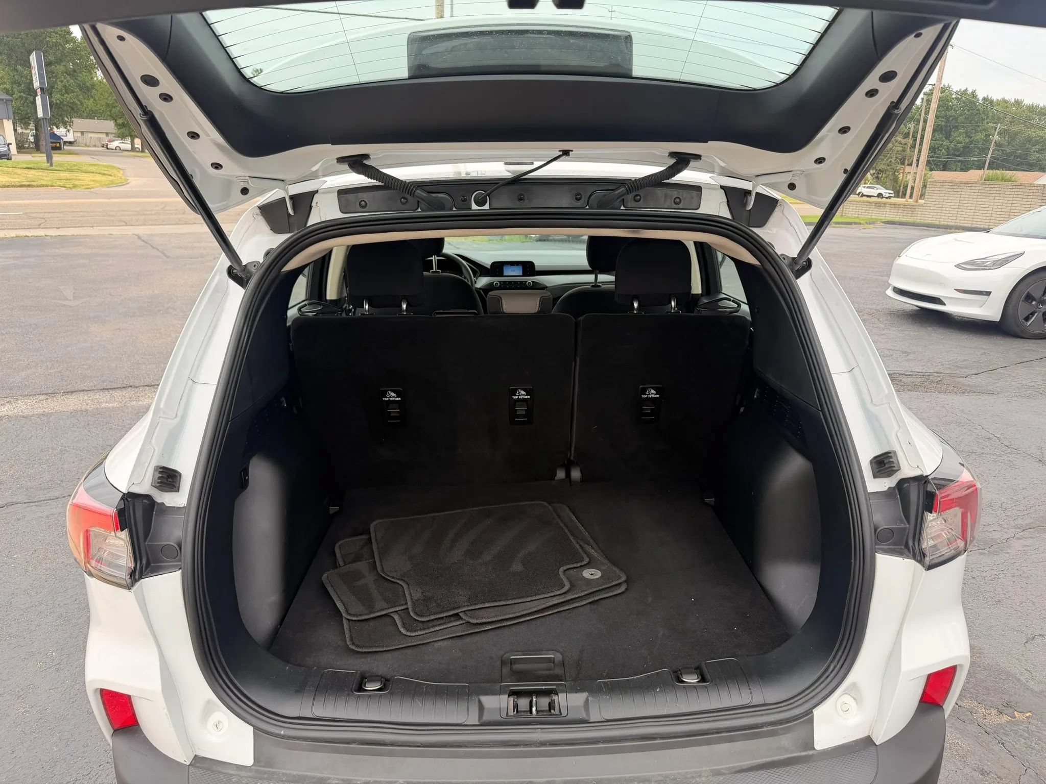 Used 2020 Ford Escape S FWD image 5