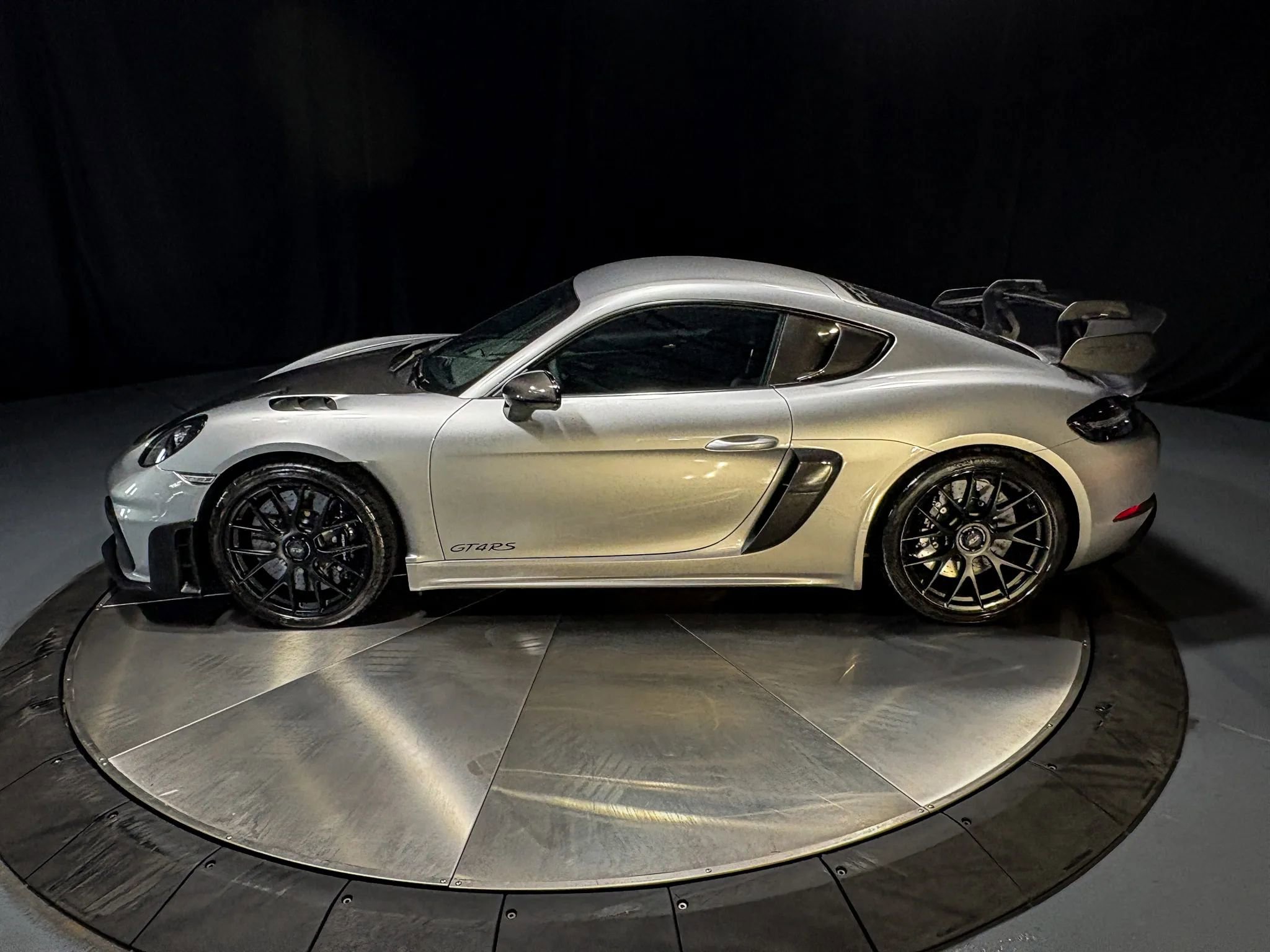 Used 2023 Porsche 718 Cayman GT4 RS RWD image 6