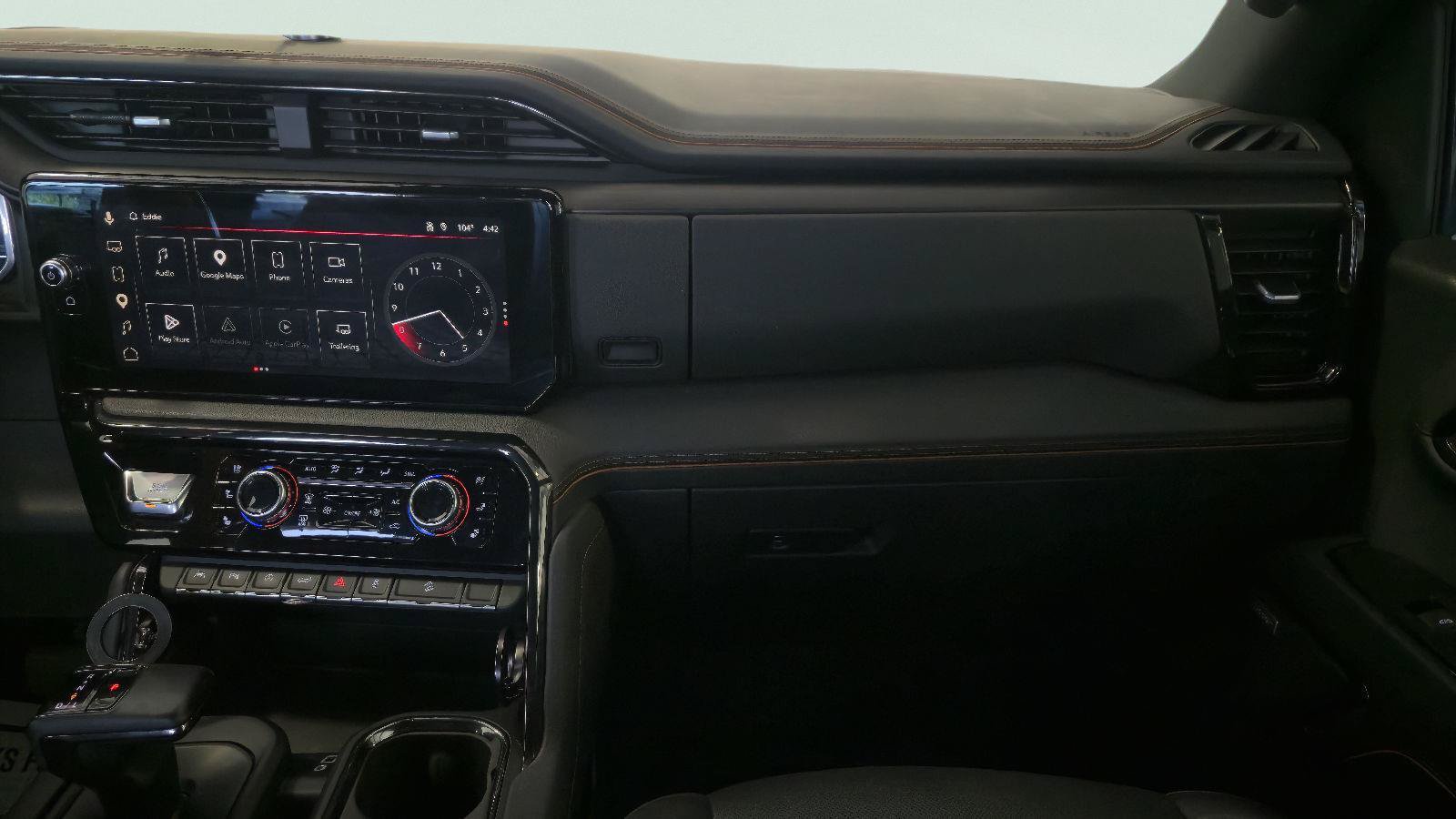 Used 2023 GMC Sierra 1500 AT4 w/ Technology Package AWD/4WD image 23