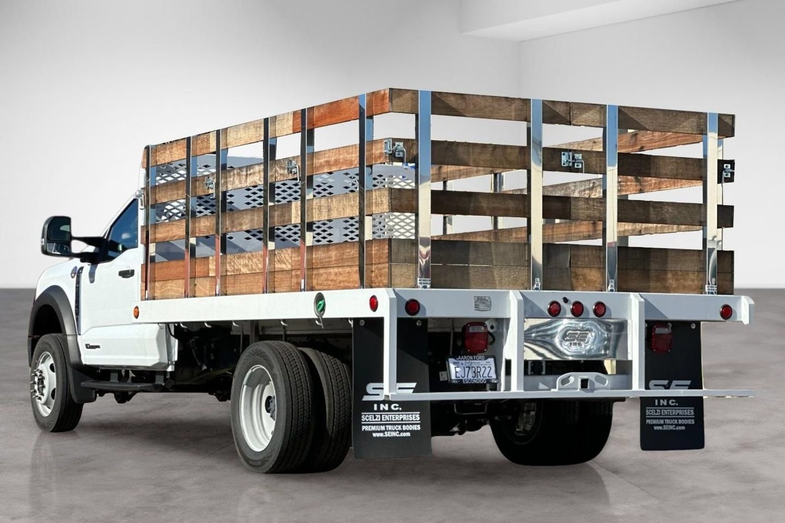 Used 2024 Ford F450 XL w/ XL Chrome Package RWD image 3