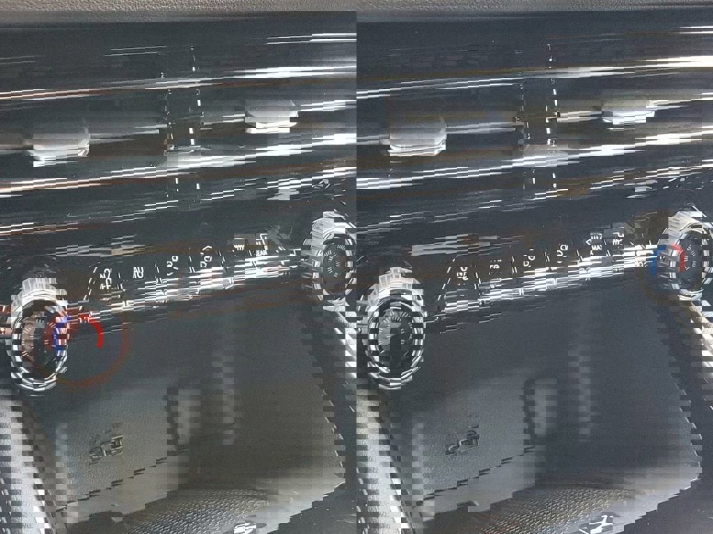 New 2026 Chevrolet Traverse LT w/ Midnight/Sport Edition image 22