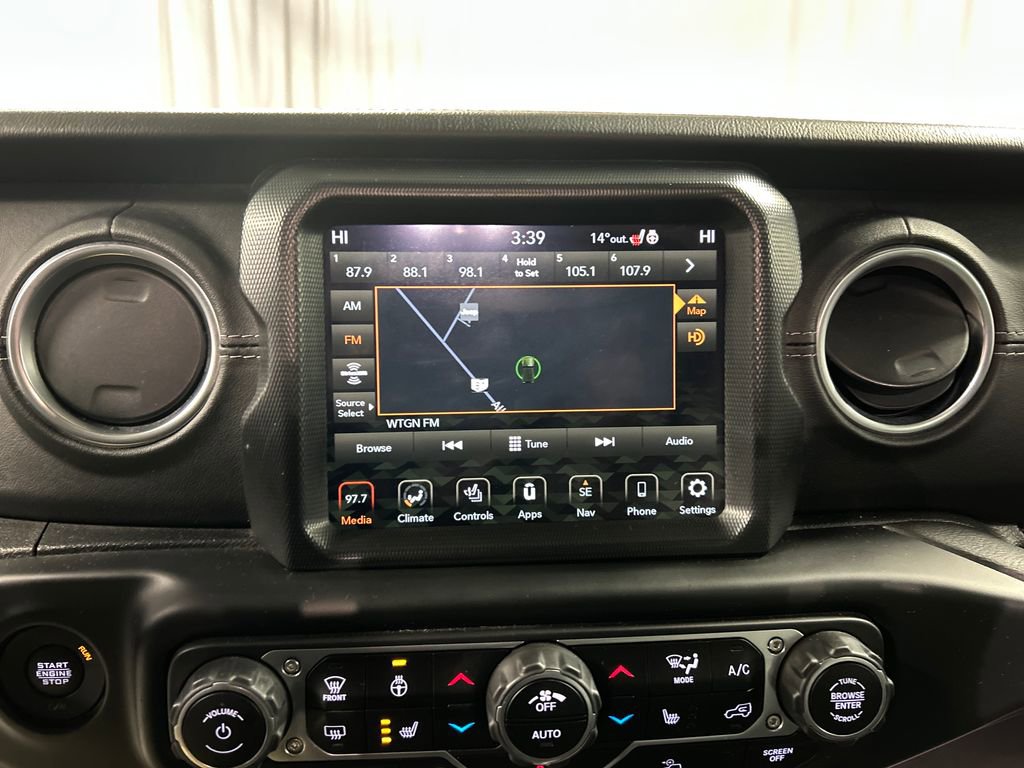 Used 2023 Jeep Wrangler Unlimited Sahara w/ Cold Weather Group image 17