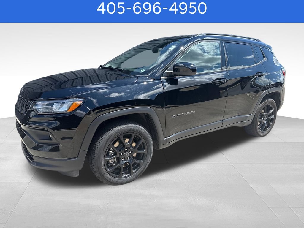 Used 2026 Jeep Compass Latitude AWD/4WD image 1