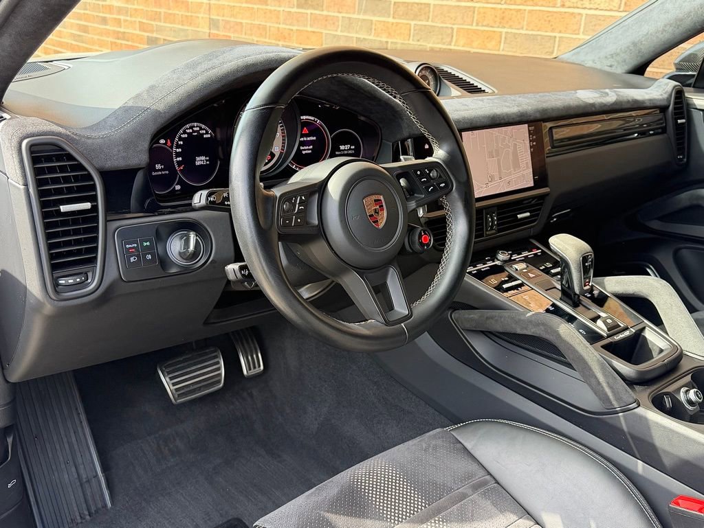 Certified 2022 Porsche Cayenne Turbo GT AWD/4WD image 4