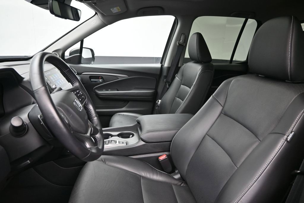 Certified 2025 Honda Ridgeline RTL image 12