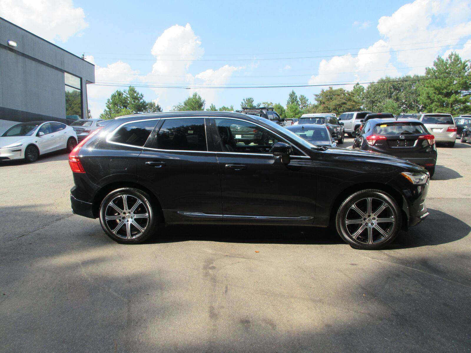 Used 2018 Volvo XC60 T5 Inscription w/ Convenience Package AWD/4WD image 4