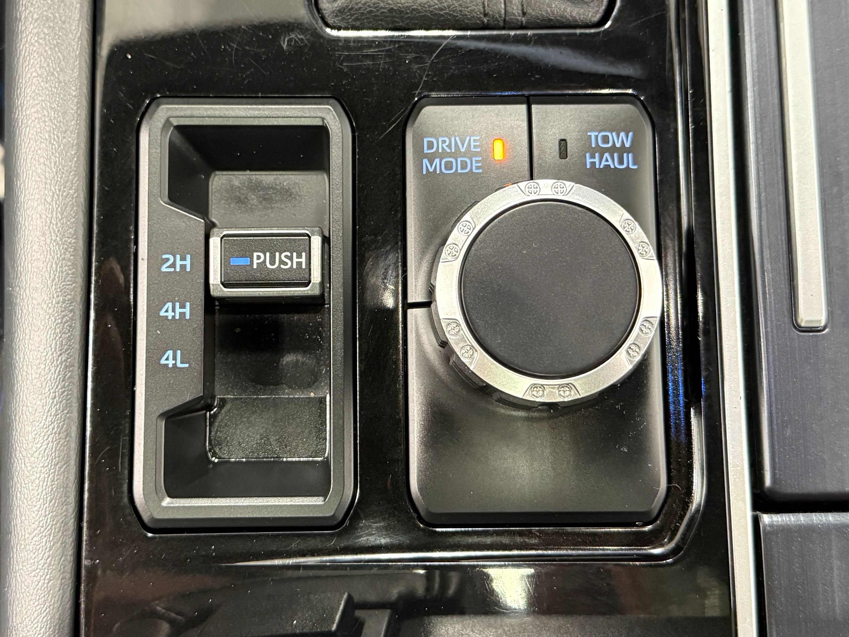 Used 2022 Toyota Tundra Platinum AWD/4WD image 29