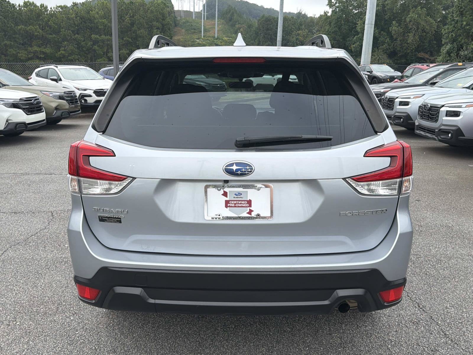 Certified 2023 Subaru Forester Premium AWD/4WD image 9