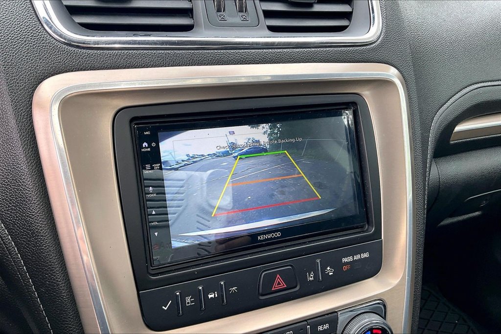Used 2014 GMC Acadia Denali AWD/4WD image 16