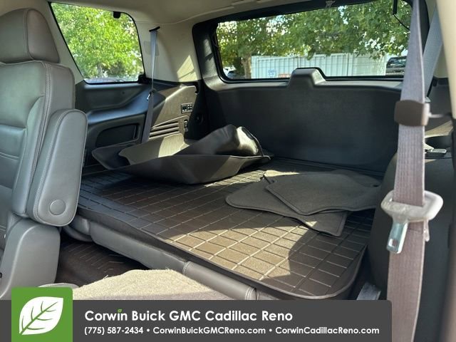 Used 2018 GMC Yukon Denali w/ Denali Ultimate Package image 25