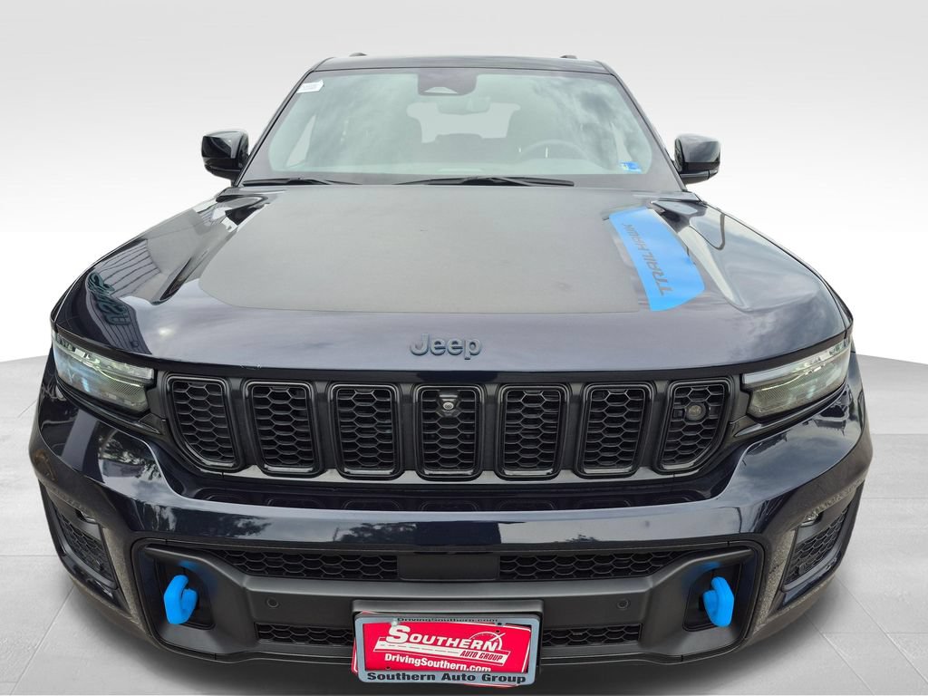 Used 2024 Jeep Grand Cherokee Trailhawk w/ Advanced Protech Group II AWD/4WD image 8