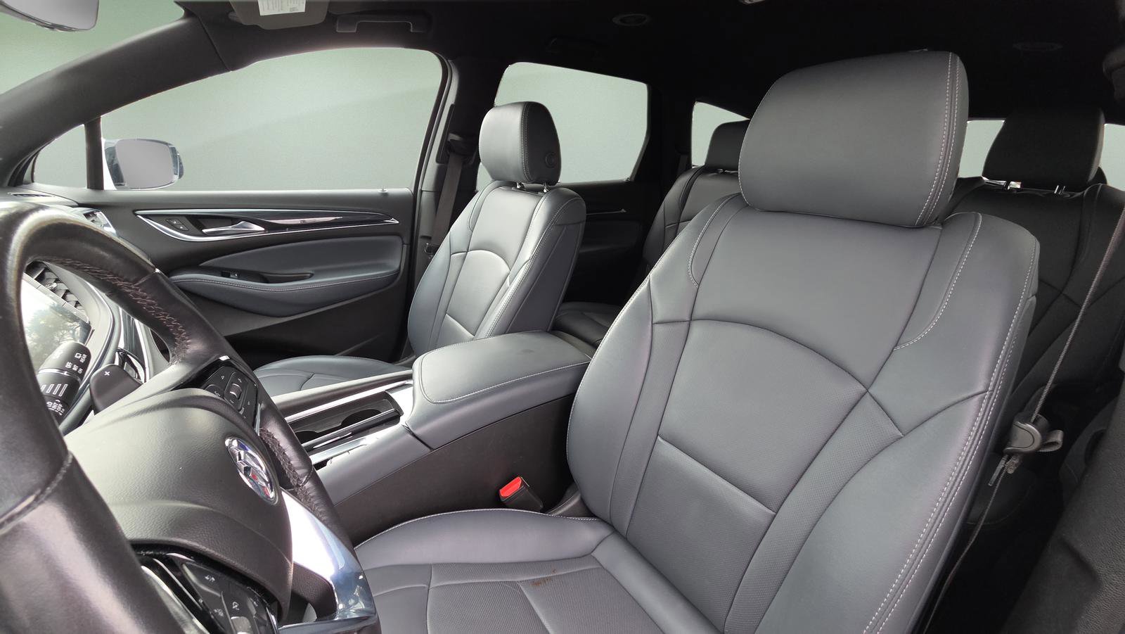 Used 2024 Buick Enclave Premium image 27