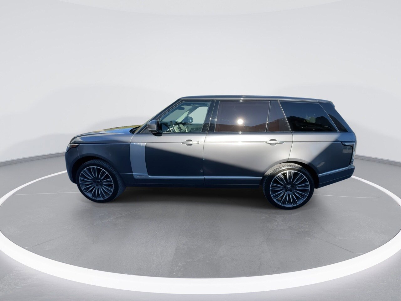 Used 2019 Land Rover Range Rover Long Wheelbase Autobiography image 11