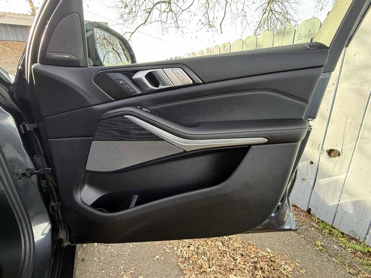 Used 2019 BMW X7 xDrive50i w/ Premium Package image 37