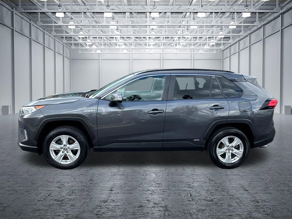 Used 2020 Toyota RAV4 XLE w/ Convenience Package AWD/4WD image 4