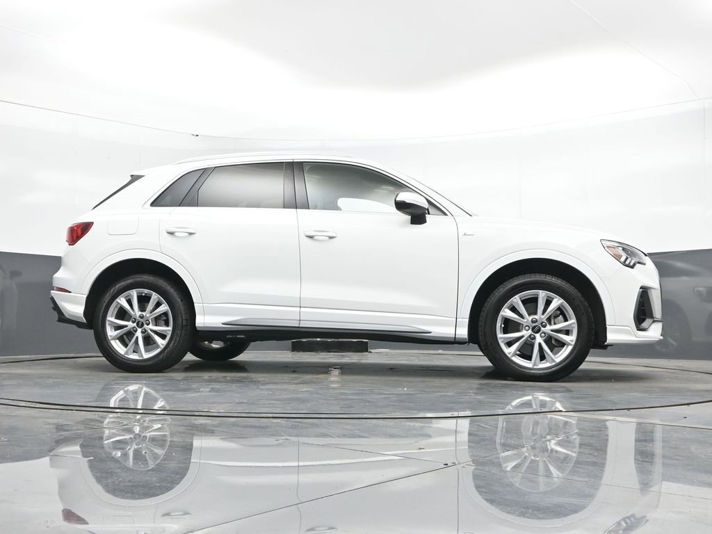 Used 2023 Audi Q3 2.0T Premium image 45