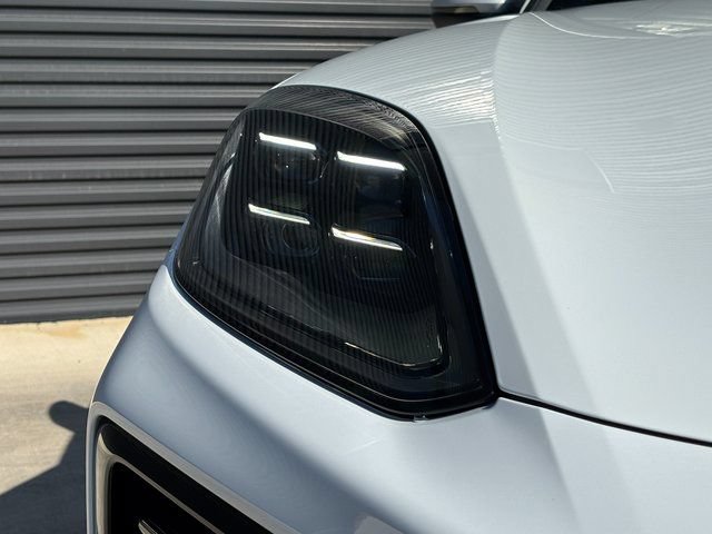 Used 2026 Porsche Cayenne AWD/4WD image 12