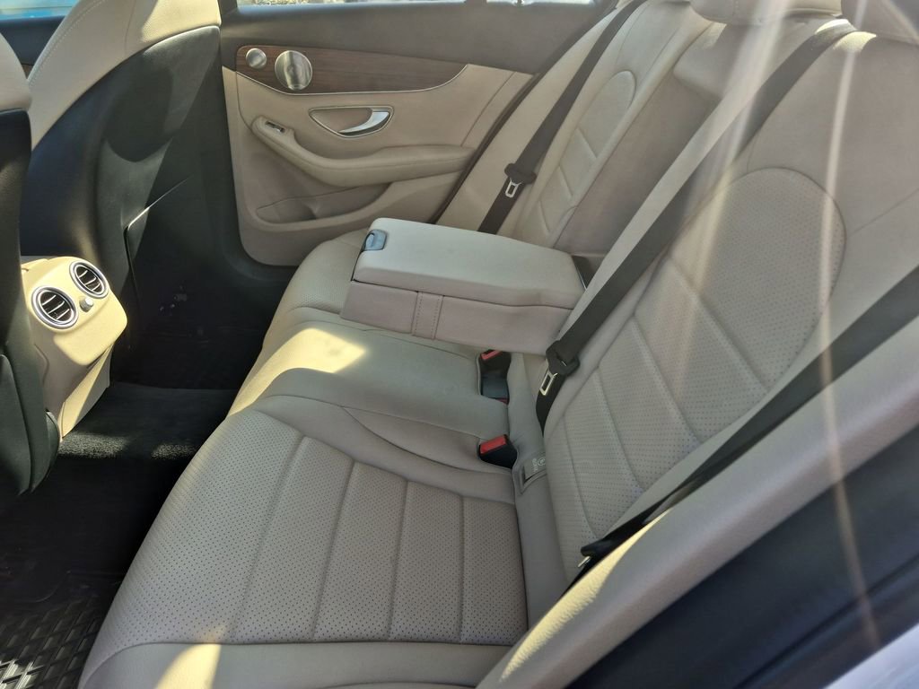 Used 2021 Mercedes-Benz C 300 4MATIC Sedan image 30