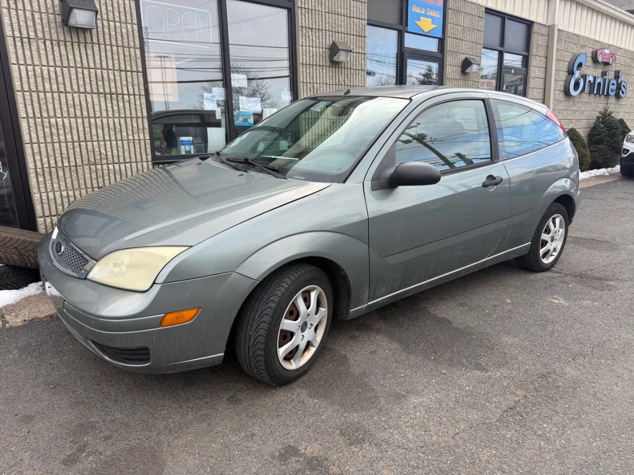 Used 2005 Ford Focus SE image 1