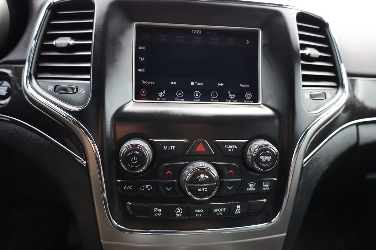 Used 2018 Jeep Grand Cherokee Limited AWD/4WD image 31