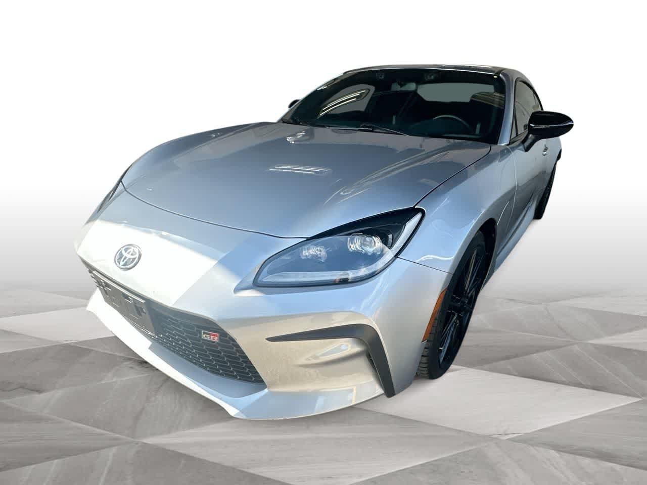 Used 2025 Toyota GR86 Premium RWD image 4