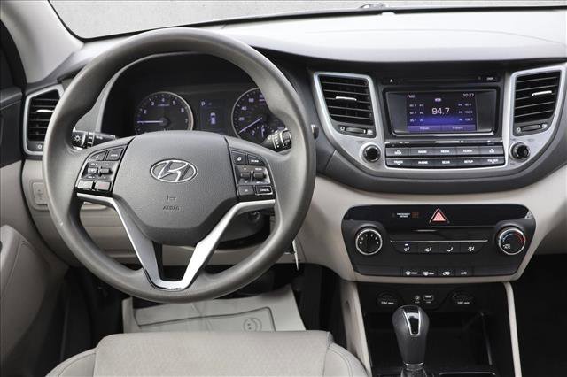 Used 2017 Hyundai Tucson SE image 23