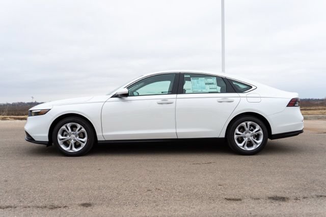 Used 2023 Honda Accord LX image 4