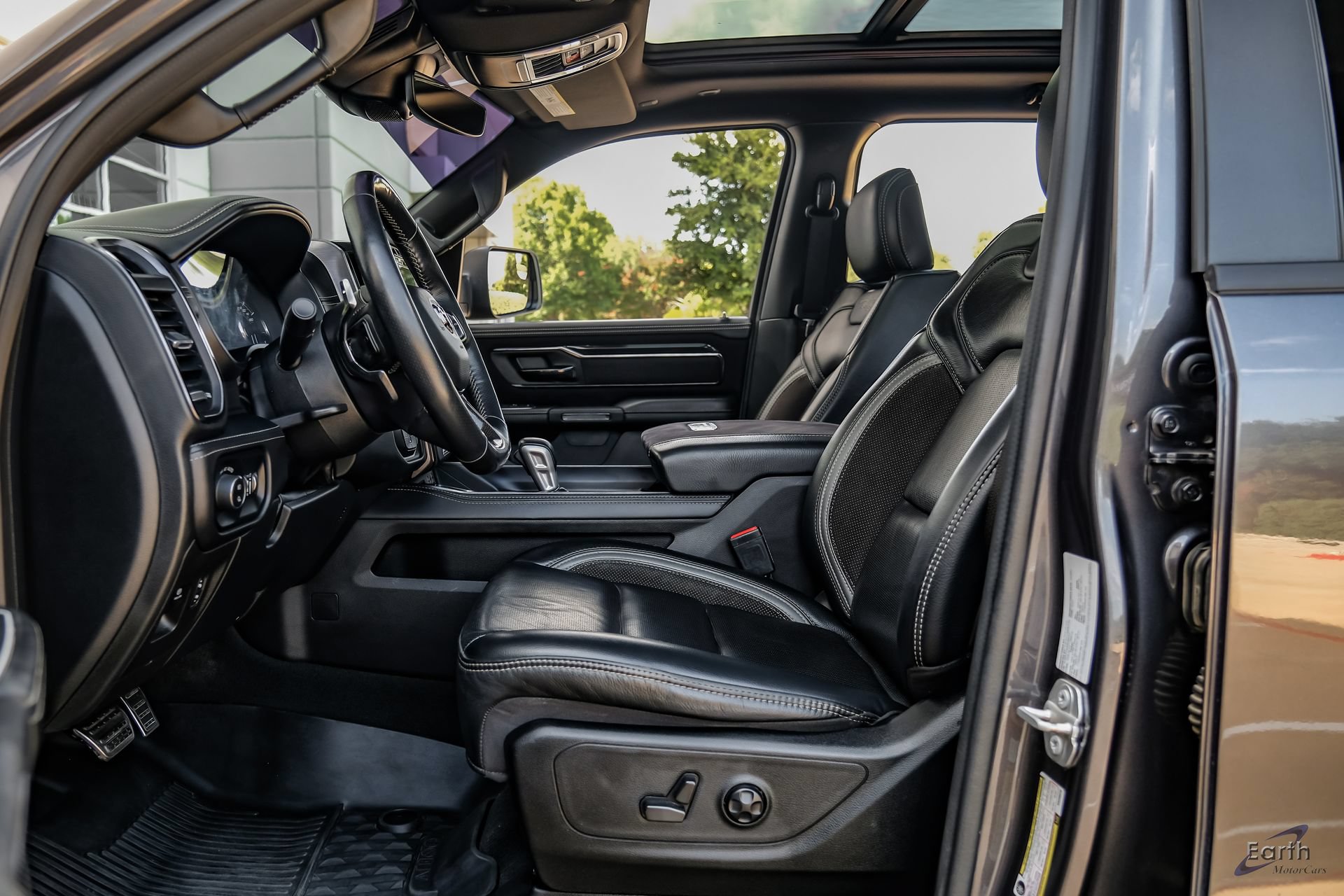 Used 2022 RAM 1500 TRX AWD/4WD image 38