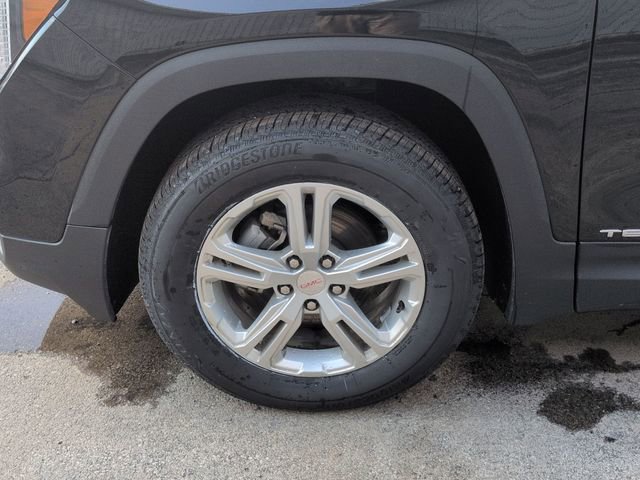 Used 2024 GMC Terrain SLE AWD/4WD image 33