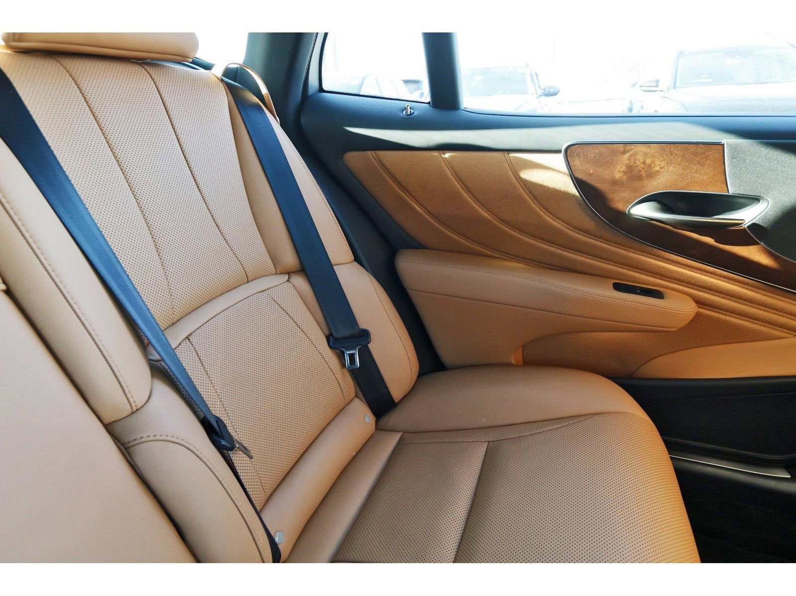 Used 2024 Lexus LS 500 image 15