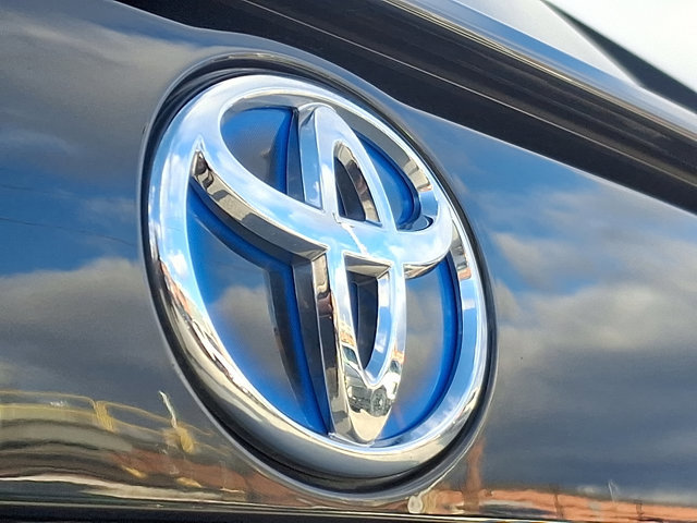 Used 2024 Toyota RAV4 XLE image 31