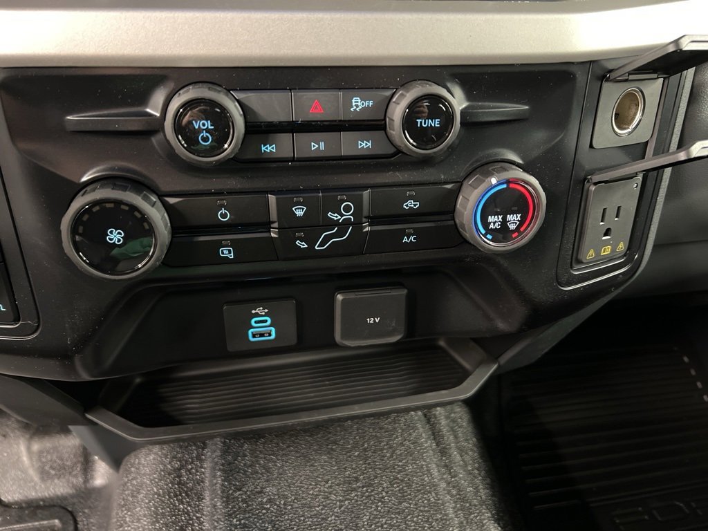 New 2026 Ford F250 XL w/ XL Chrome Package image 14