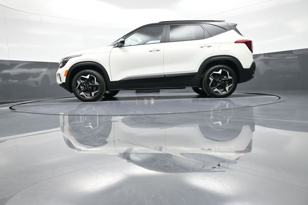 New 2025 Kia Seltos S image 32