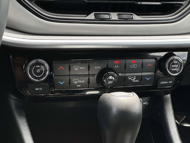 Used 2025 Jeep Compass Limited AWD/4WD image 20