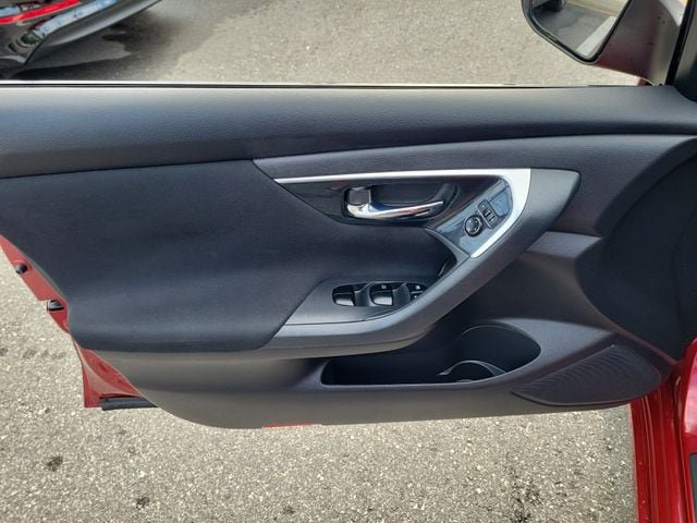 Used 2014 Nissan Altima 2.5 SV FWD image 14