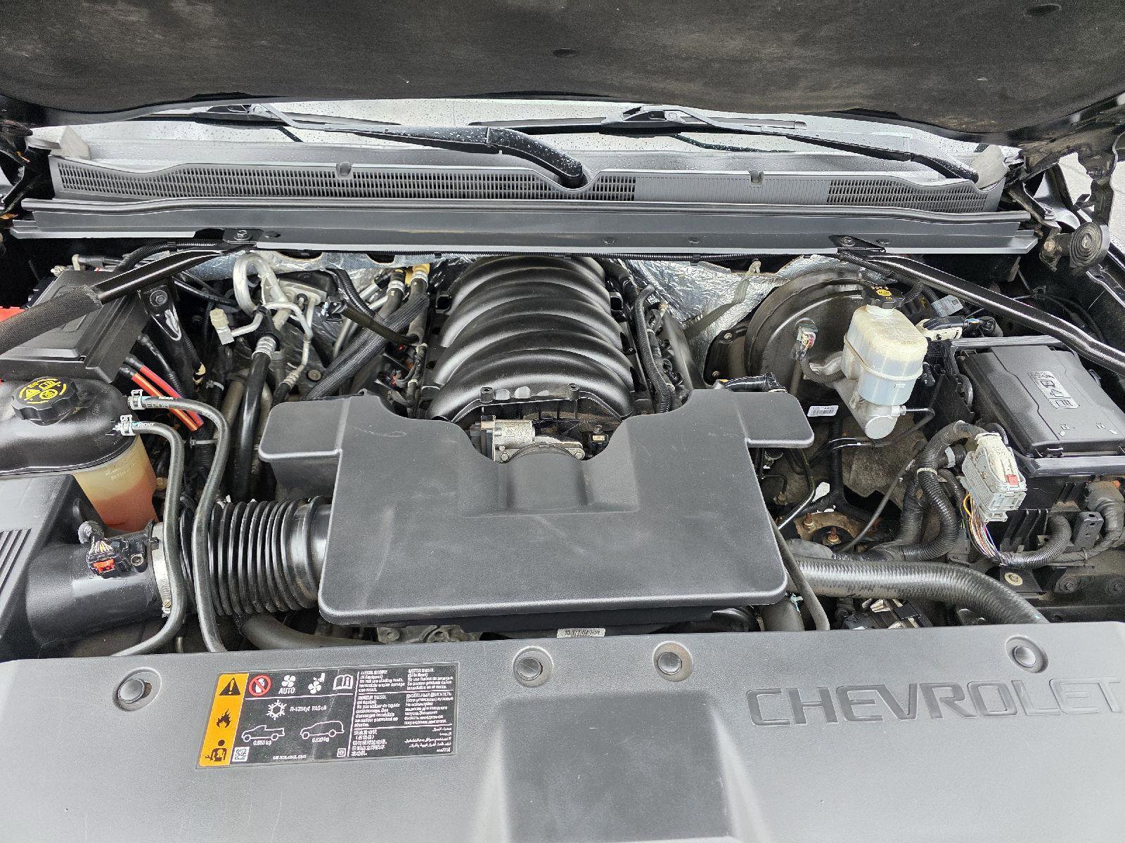 Used 2018 Chevrolet Suburban LT image 20