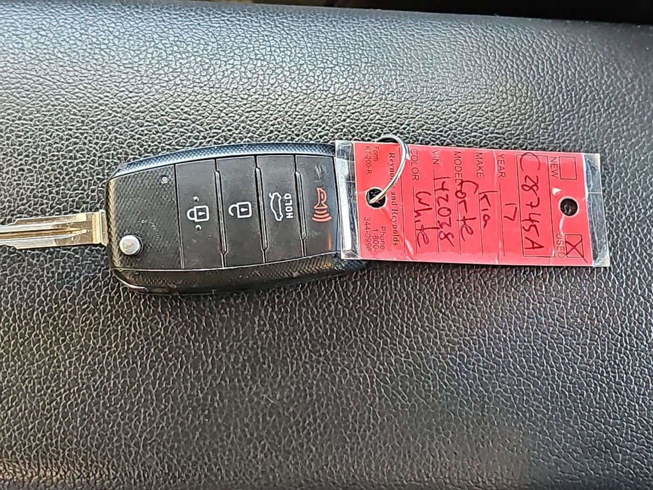 Used 2017 Kia Forte LX FWD image 38