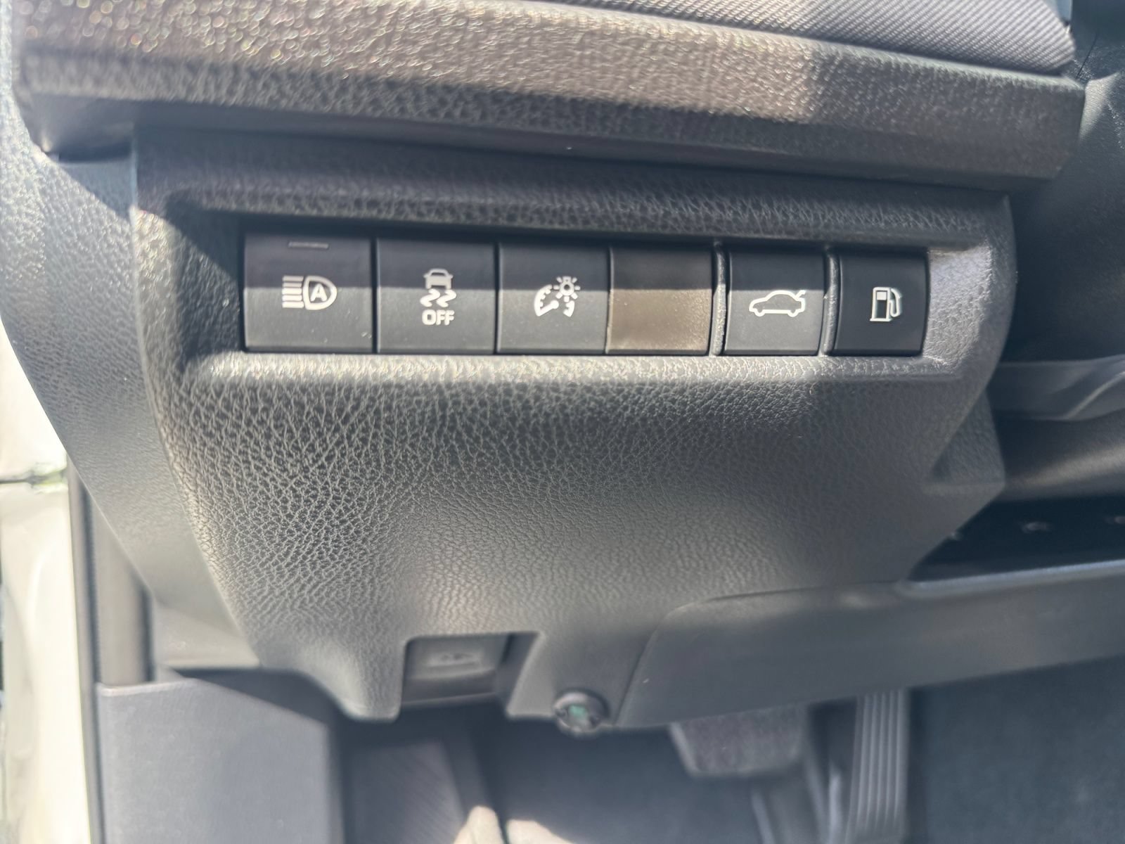 New 2026 Toyota Camry LE w/ Convenience Package FWD image 18