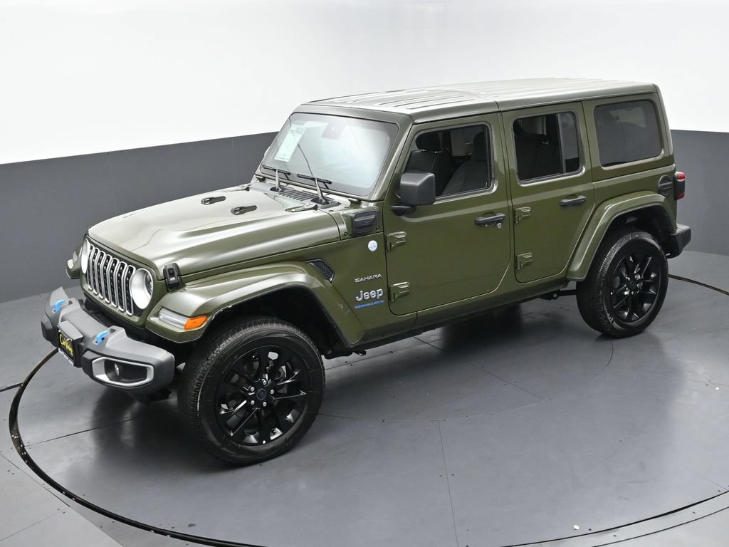 Used 2024 Jeep Wrangler Unlimited Sahara AWD/4WD image 41