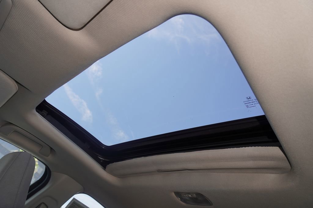 Used 2022 Honda HR-V EX image 16