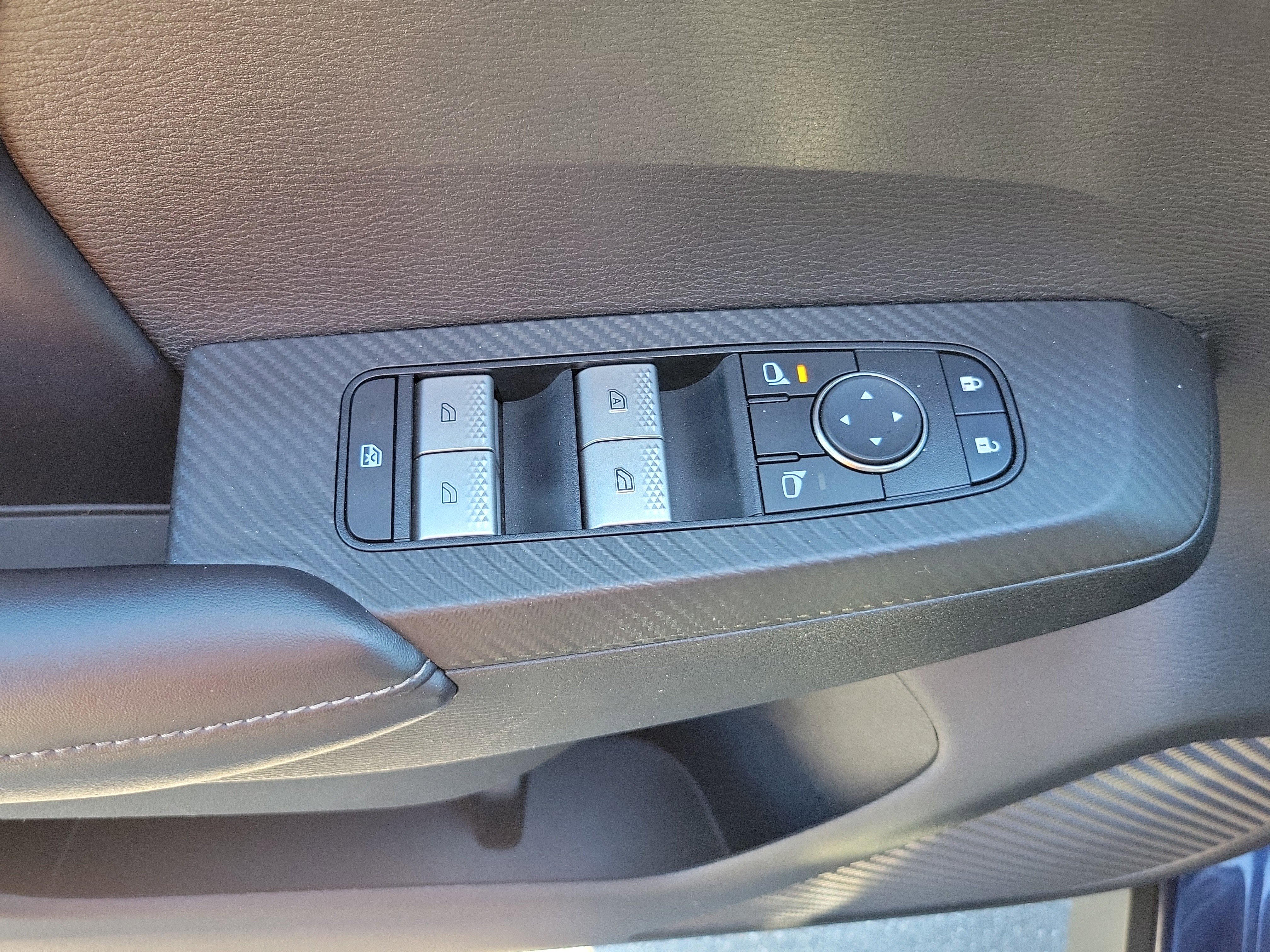 Used 2022 Mitsubishi Outlander SE image 27