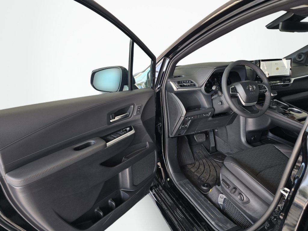 New 2026 Toyota Sienna Limited AWD/4WD image 32