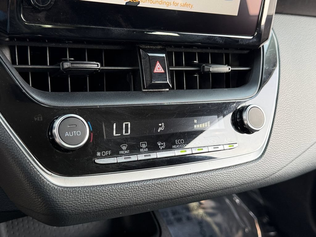 Used 2023 Toyota Corolla LE FWD image 25
