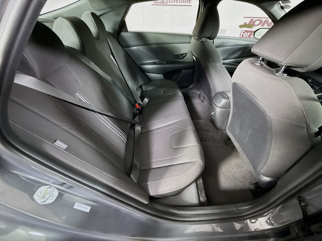 Certified 2025 Hyundai Elantra Sport FWD image 28