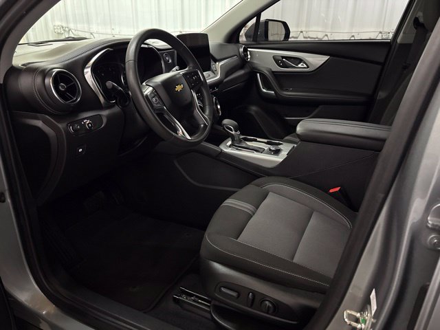 Used 2025 Chevrolet Blazer LT FWD image 30