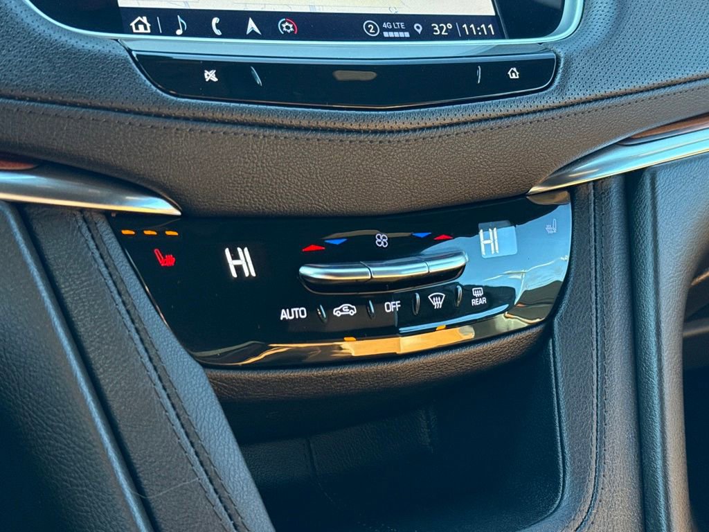 Certified 2022 Cadillac XT5 Premium Luxury image 10